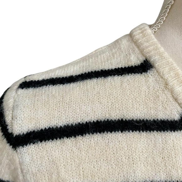 H&M Cream Black Striped Short Sleeve Knit Sweater Small - Picture 6 of 12
